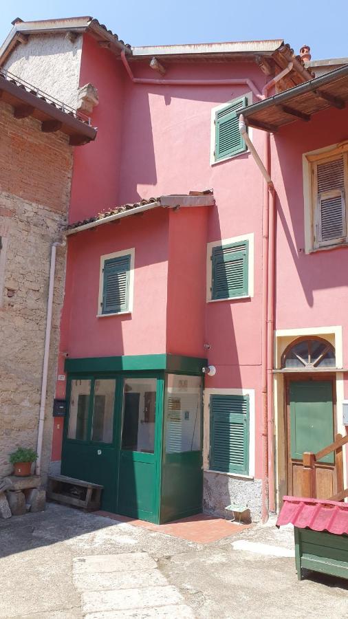 Casa Vacanza Pegrini Nel Centro Storico Di Gavi Zewnętrze zdjęcie